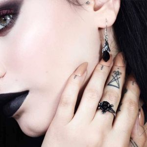 soldes ALCHEMY GOTHIC Boucles D’Oreilles ‘Empyrean Tear’ Noires 7