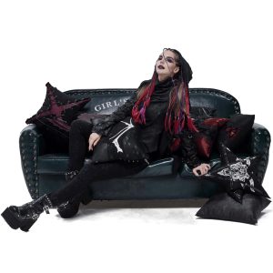 acheter en ligne DEVIL FASHION Coussin Gothique ‘Cross-Shaped’ Bordeaux Et Noir 43