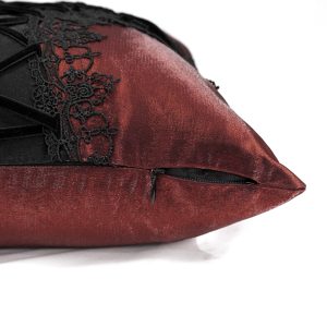 acheter en ligne DEVIL FASHION Coussin Gothique ‘Cross-Shaped’ Bordeaux Et Noir 29