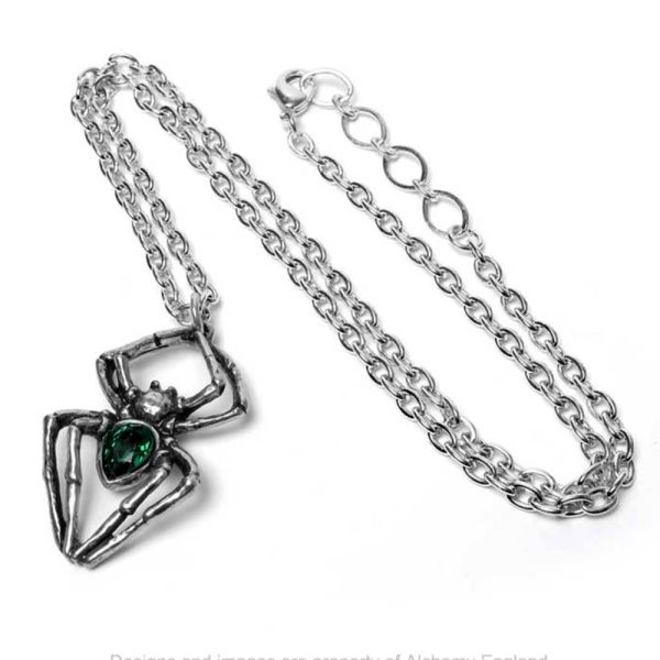 ALCHEMY GOTHIC Pendentif ‘Emerald Spiderling’ Livraison internationale 3